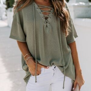 VICI Women’s Olive Green Tundra Lace Up Short Sleeve Knit Top Size S Small